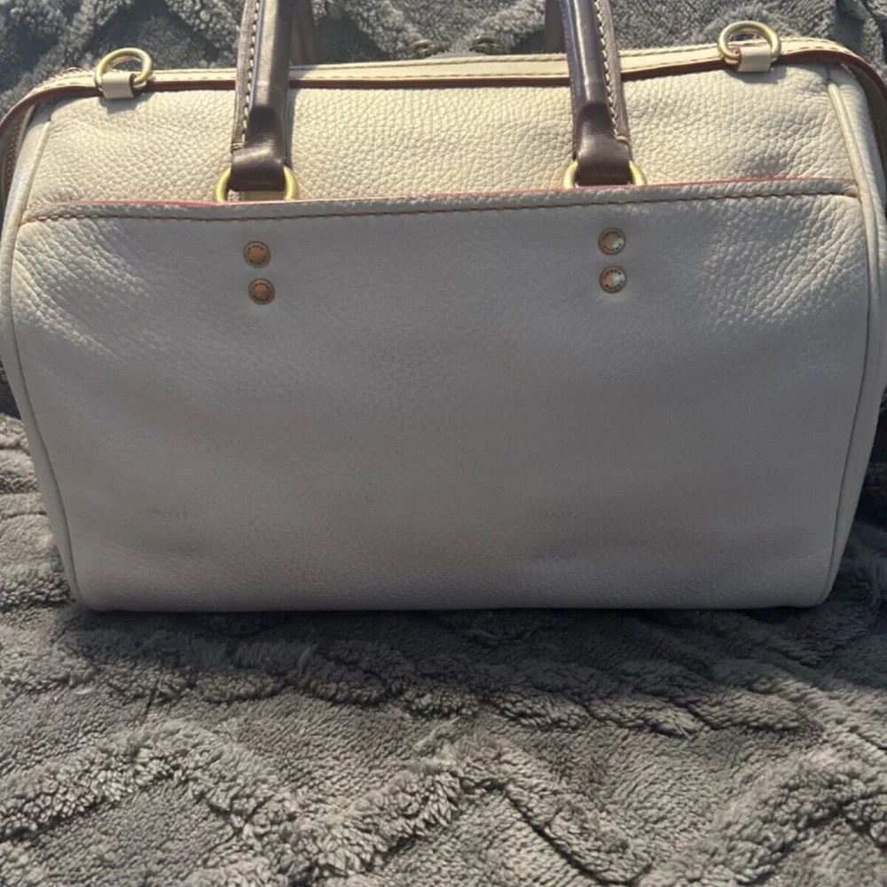 EUC Coach 1941 Rogue Satchel Pebble Leather Chalk/Brass - Picture 5 of 16